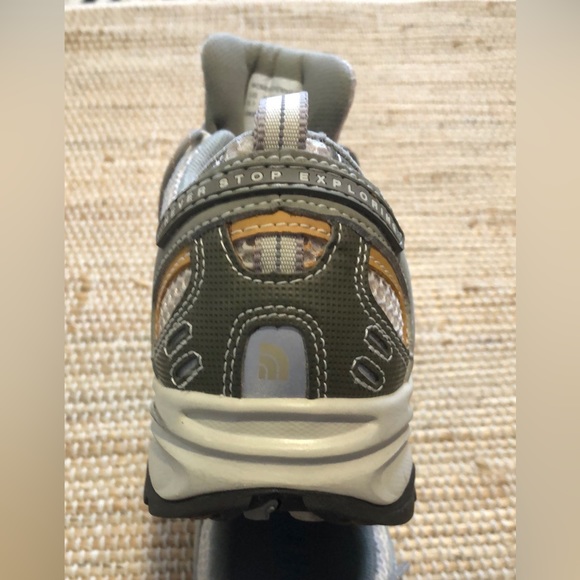 NORTH FACE Sz 8.5/40 Euro Great support for running/walking/hiking! - Picture 3 of 3